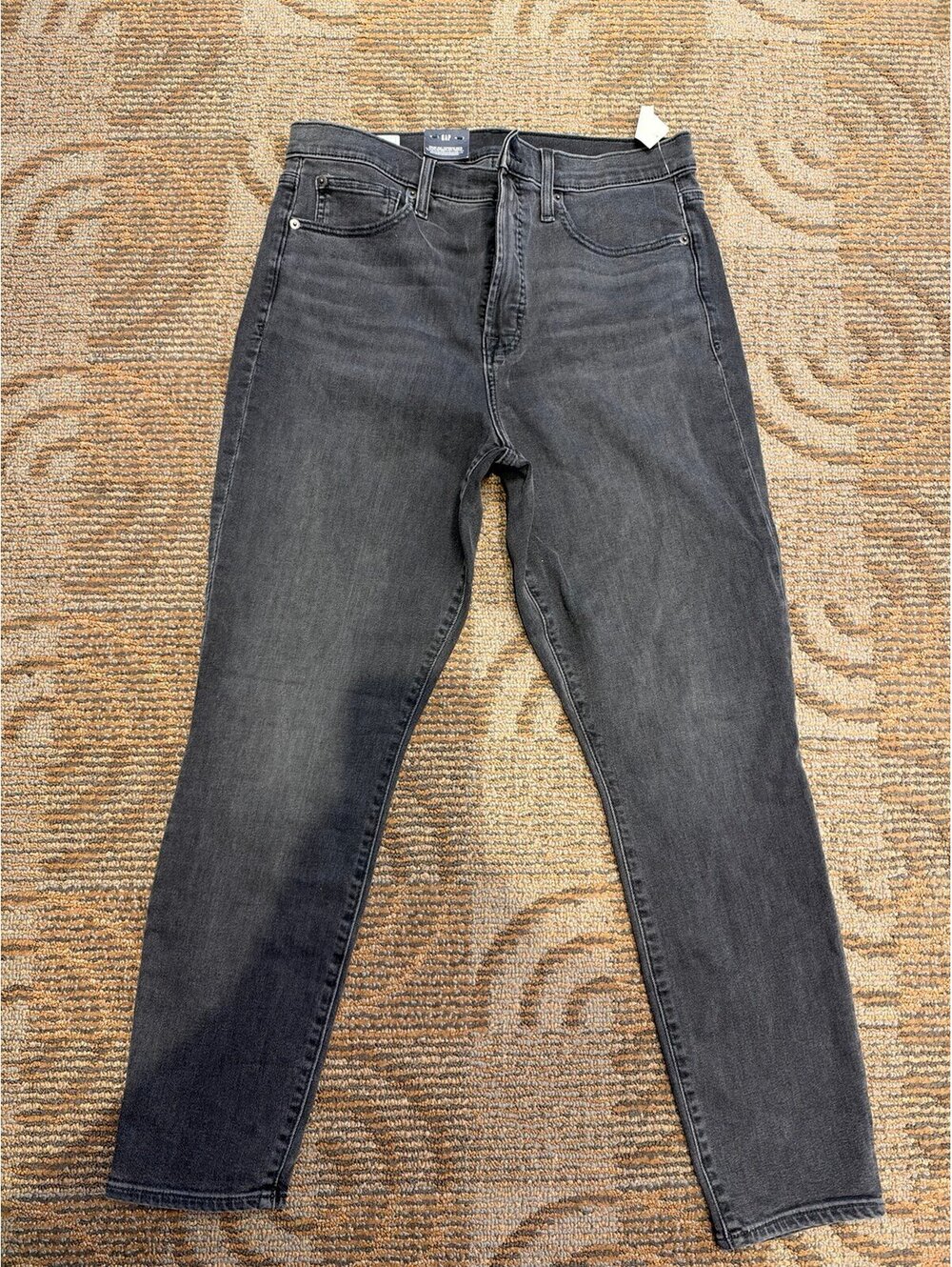 Gap Women's black Skinny sky high jeans nwt